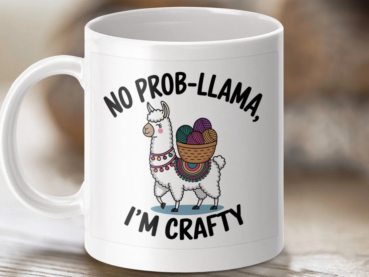 Grappige mok met lama en tekst no prob llama voor haaksters