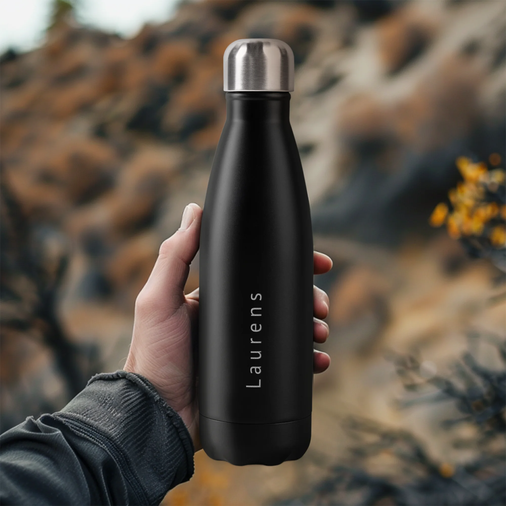 thermosfles met naam gegraveerd als cadeau voor een schaatser