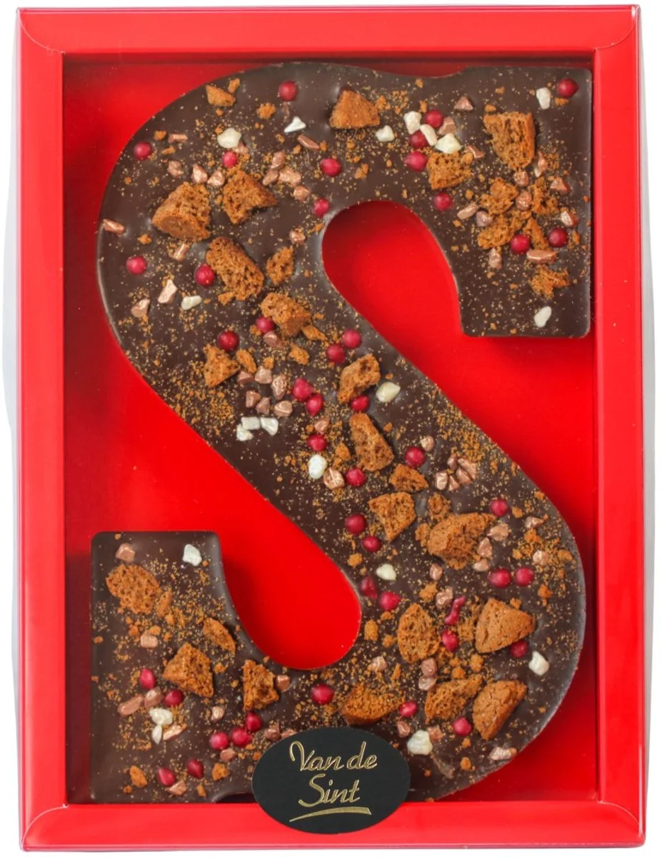 Lindy's luxe chocoladeletter S met pepernoten als sinterklaas cadeau tot 20 euro